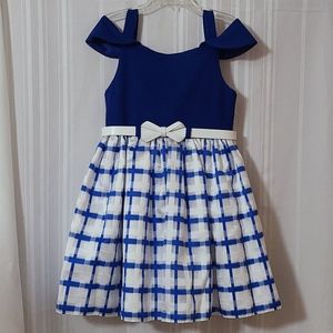 Sweet Heart Rose dress. Great condition.